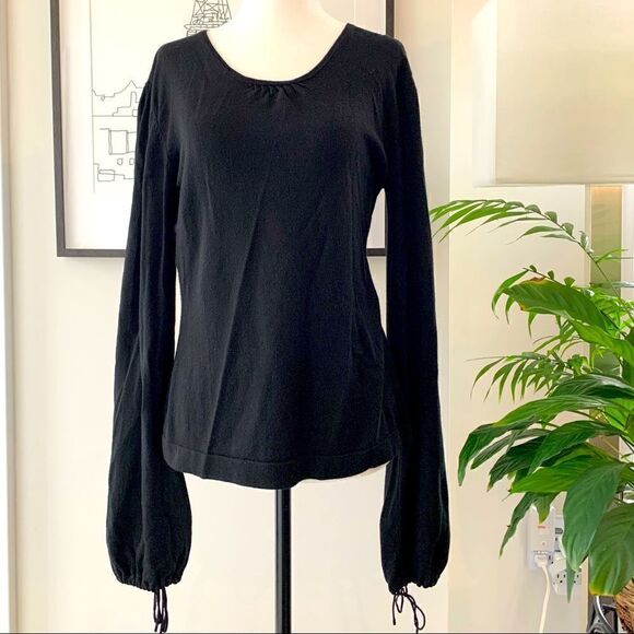 Long Bell sleeves black top - Picture 1 of 6